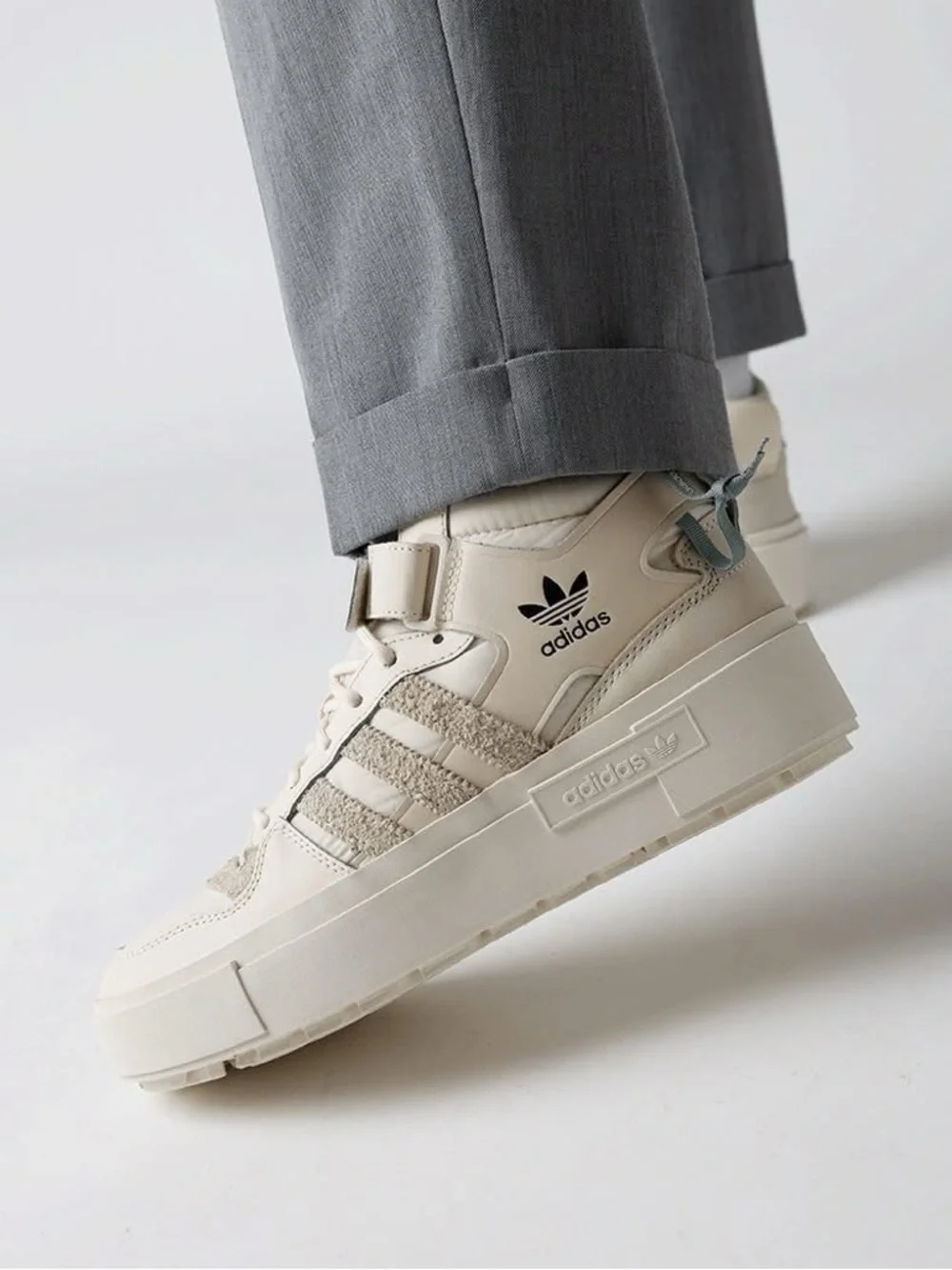 adidas Forum Bogena Women's Cream High-Top‎ Platform Sneakers